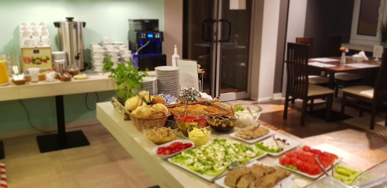 Hotel Mazowiecki Lodz Екстериор снимка