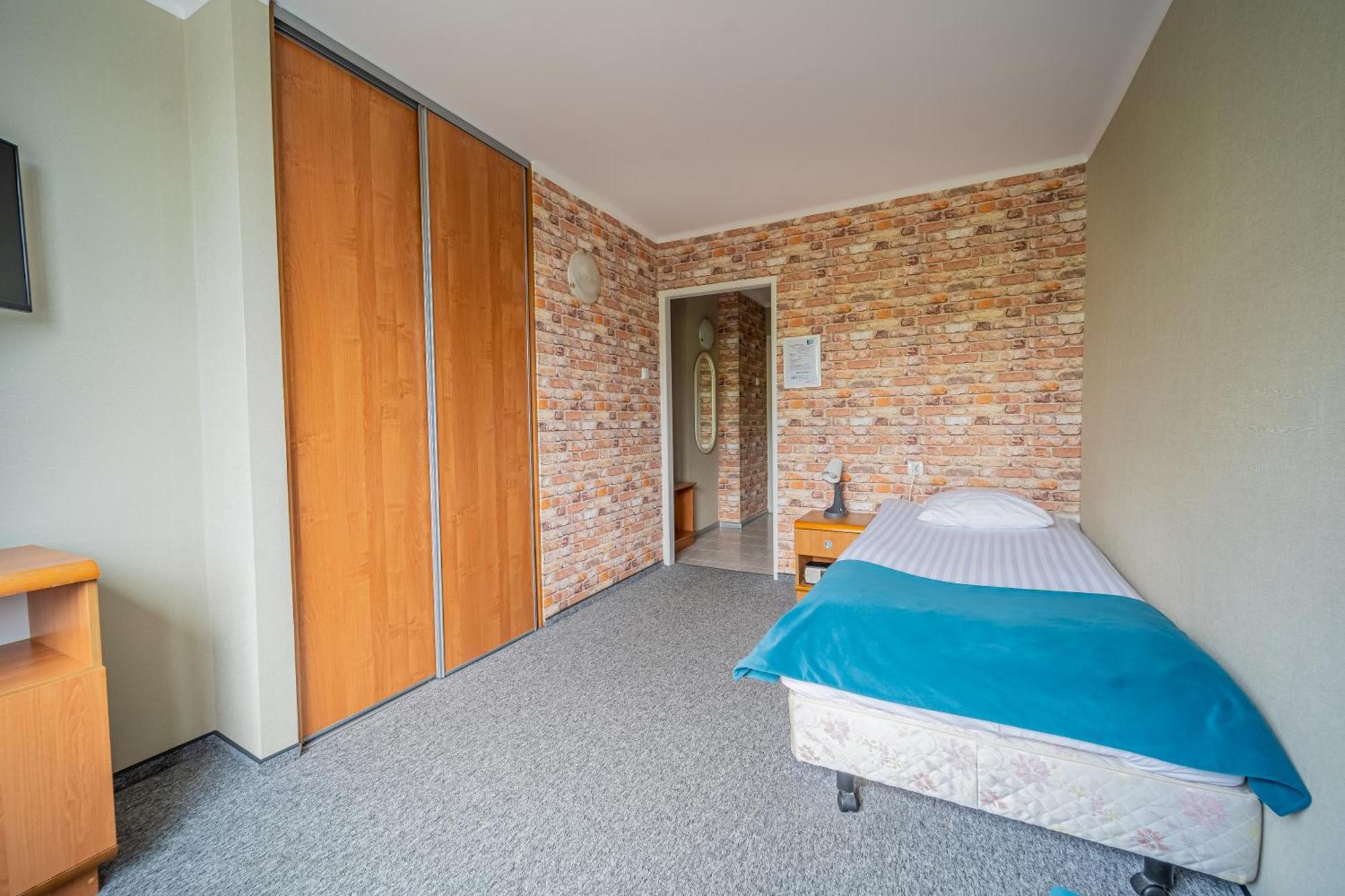 Hotel Mazowiecki Lodz Екстериор снимка