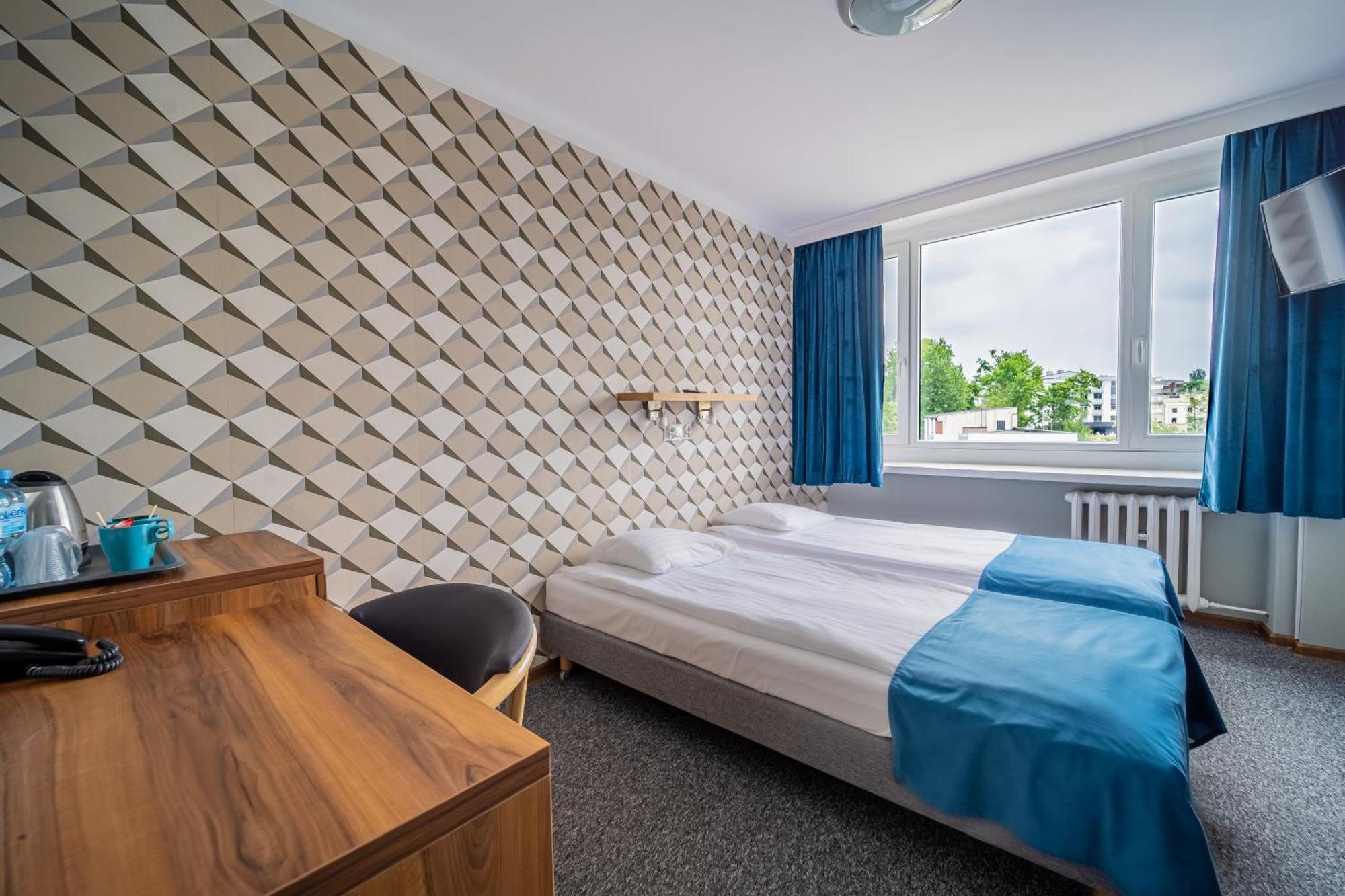 Hotel Mazowiecki Lodz Екстериор снимка