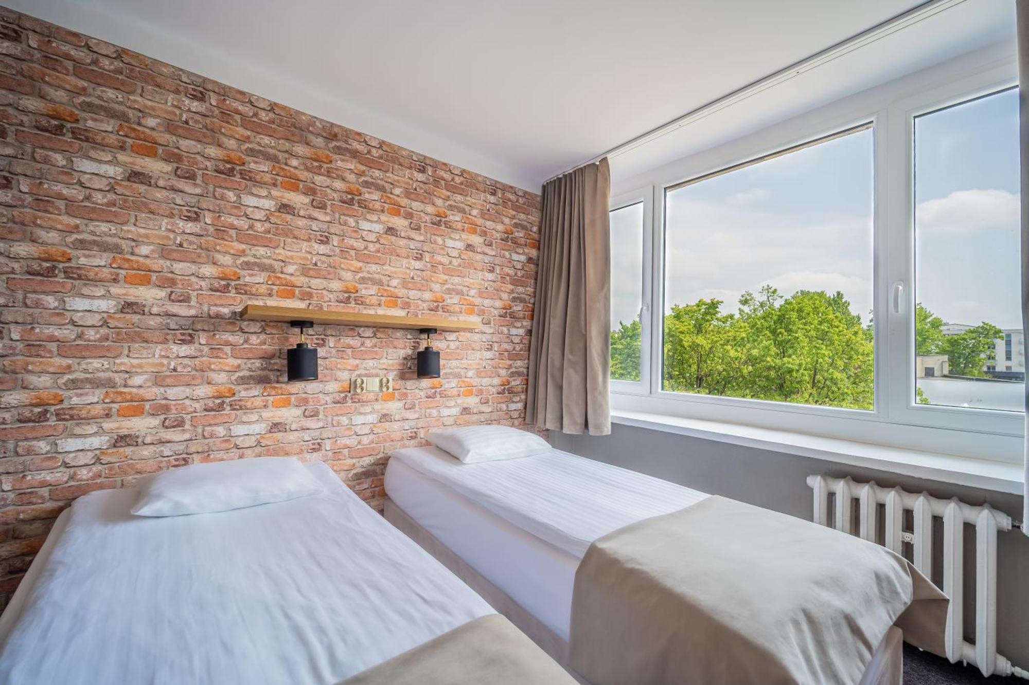 Hotel Mazowiecki Lodz Екстериор снимка